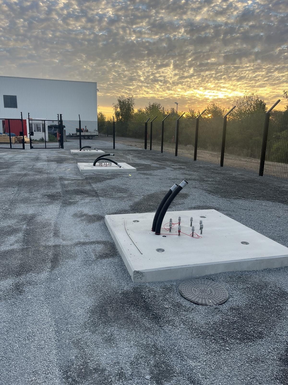 Bitterfeld: Gründungs- und Erdarbeiten für Antennenfeld
