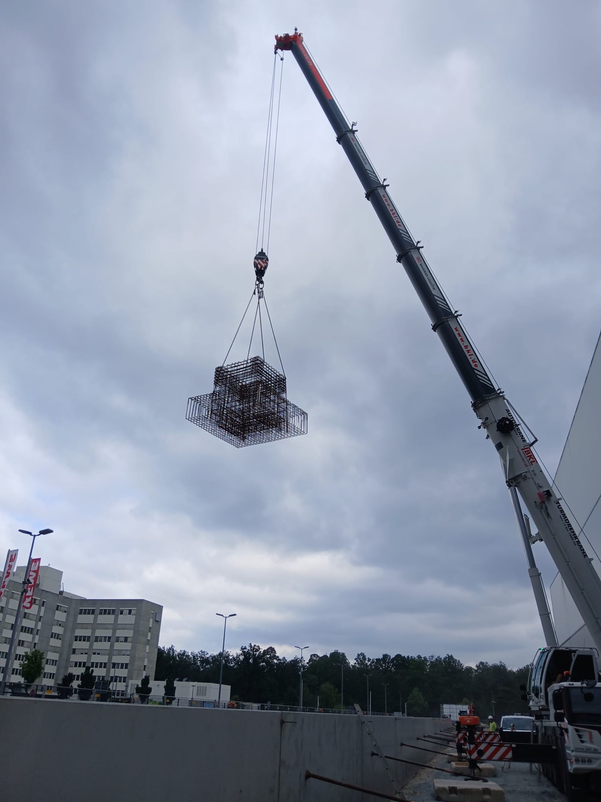 Neu-Isenburg: Neubau REWE-Markt mit Erweiterung Hochregallager